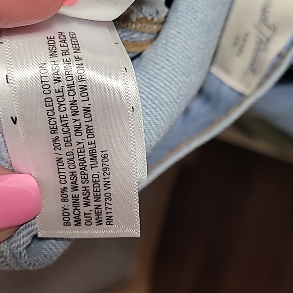 Universal Thread Barrel Jeans - Picture 11 of 12